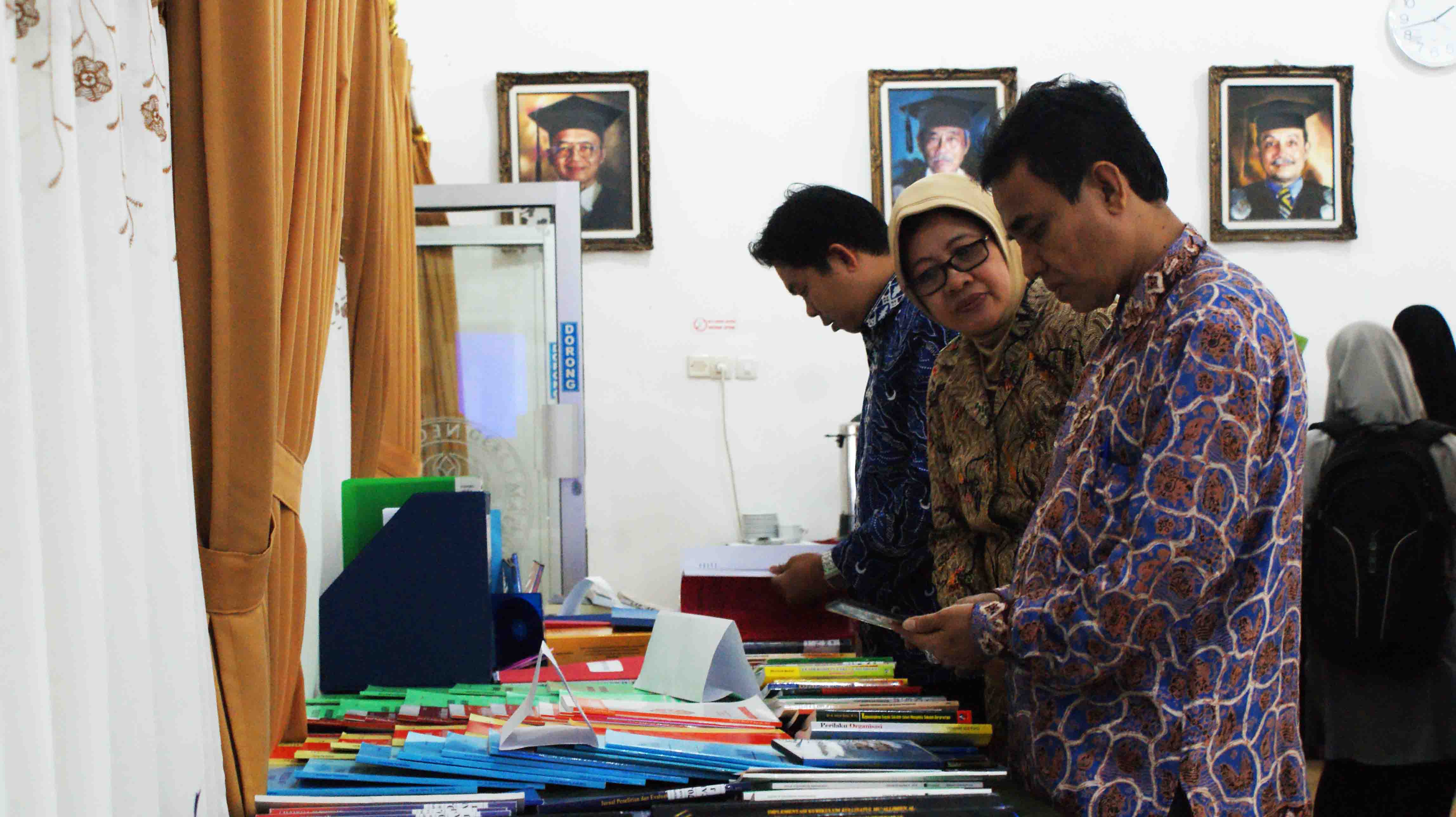 gambar1